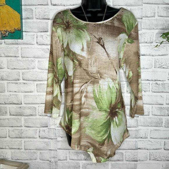Alfred Dunner Vintage Asymmetrical Studded Floral Top Size Medium - Picture 1 of 5